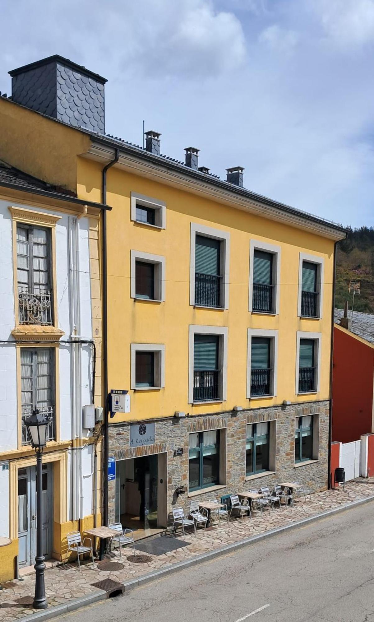 A Reigada Hotel Restaurante Grandas de Salime Exterior photo